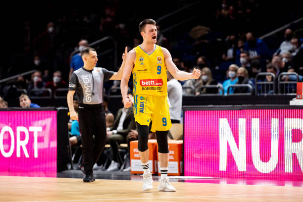 这支球队还 这支球队还