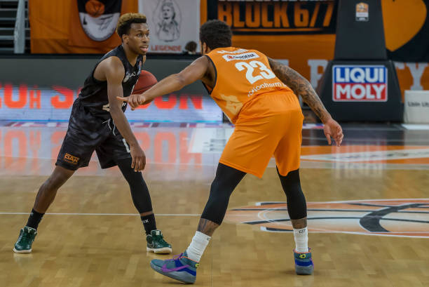 十三年职业 十三年职业